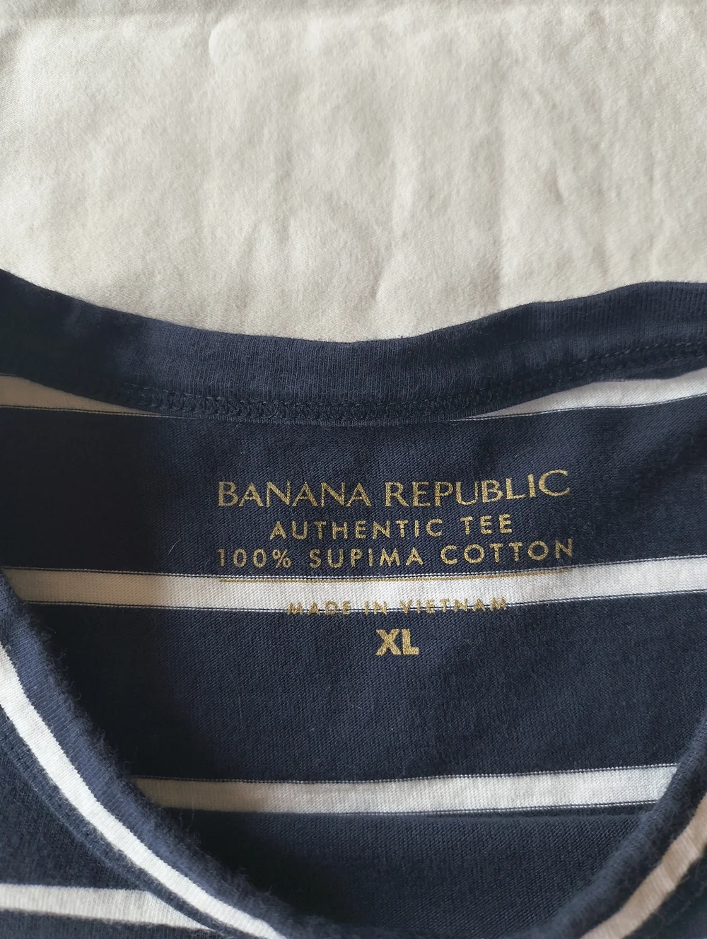 Banana Republic Navy and White Striped Crew Neck Tee Size Xl